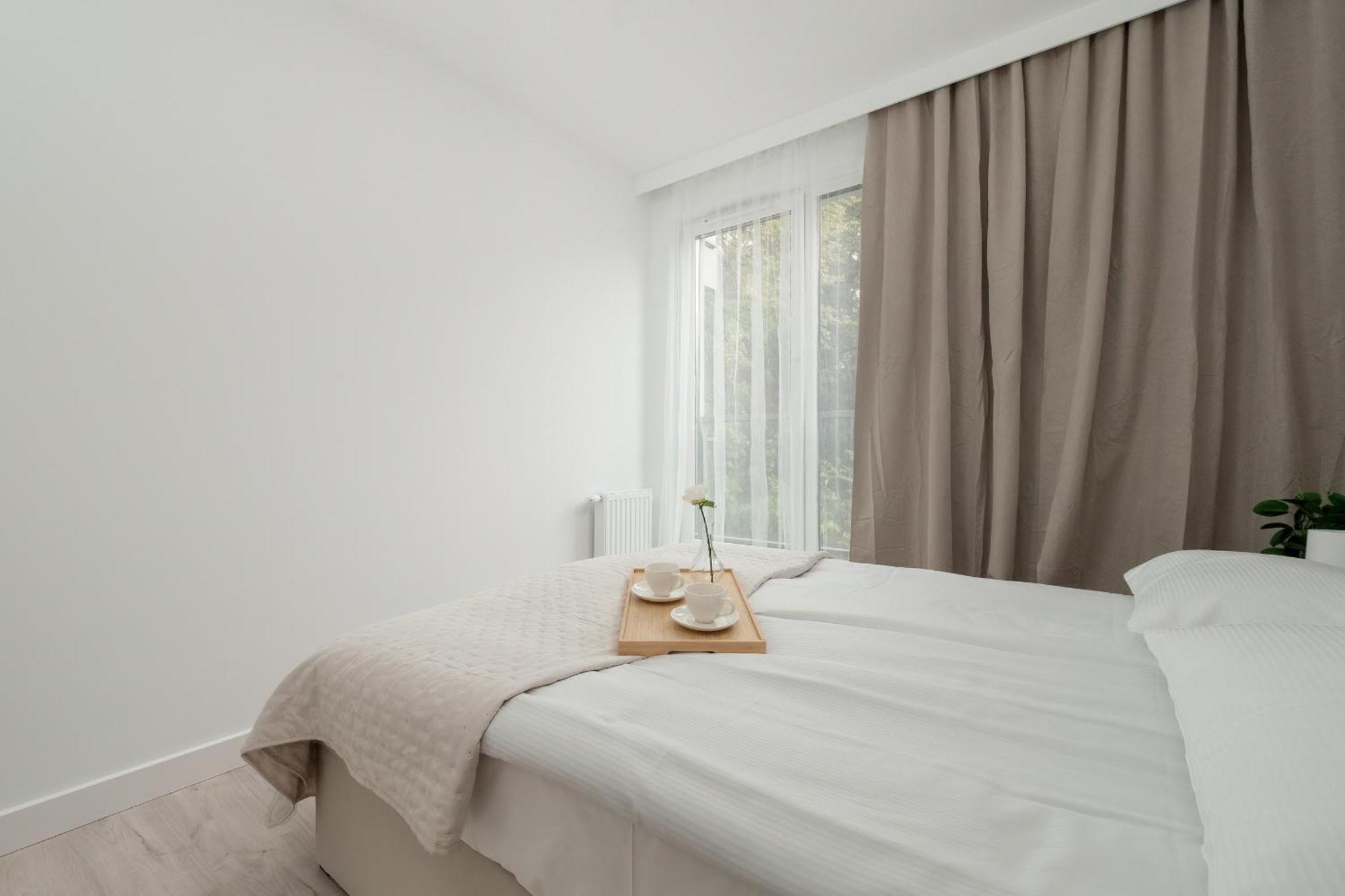 Exceptional Apartment With Parking By Noclegi Renters Katowice Exterior foto